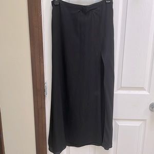 Wilfred Flowy Side Slit midi Skirt